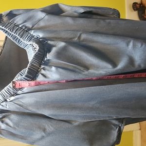 Denim dress that can be worn off the shoulders... please see all pictures